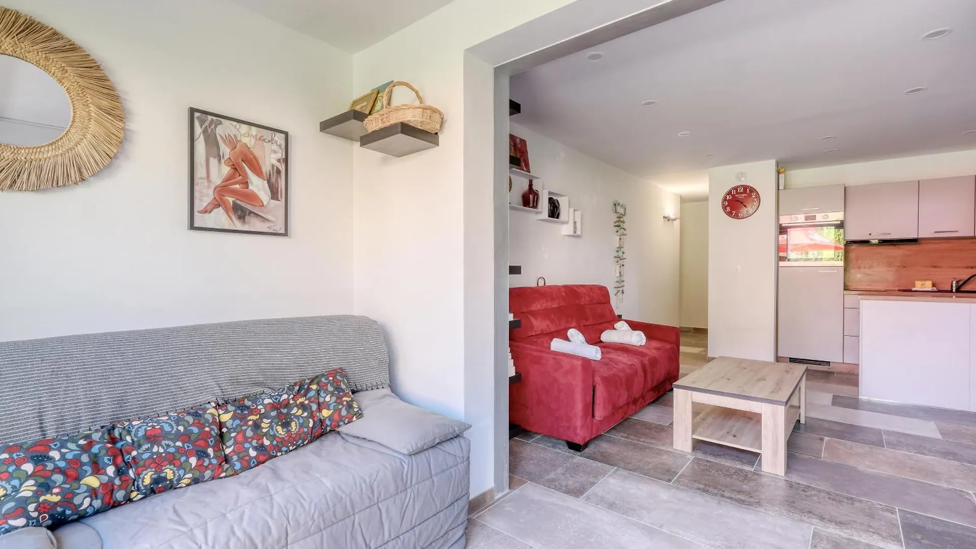 Magnificent Newly Renovated Close To Beach & Swimming Pool Apartment Le Lavandou 0*,