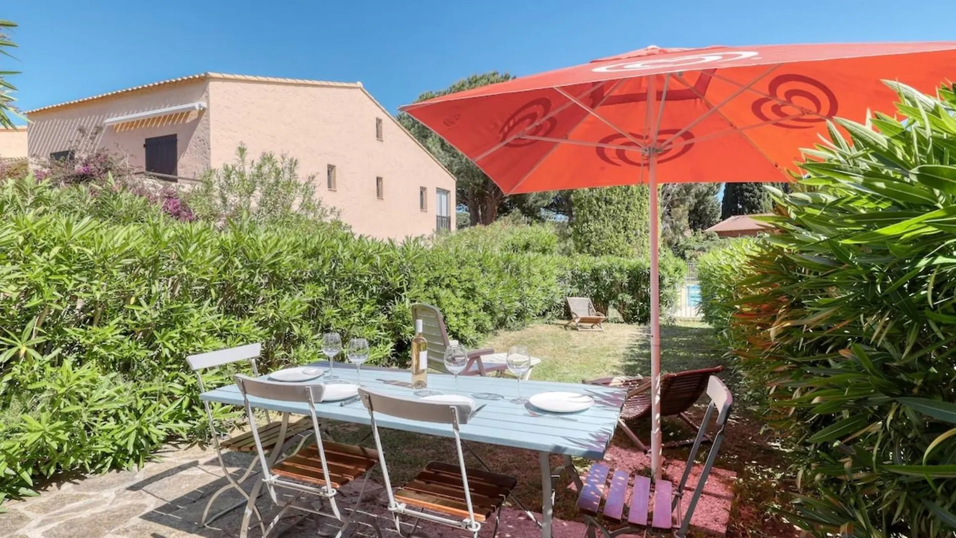 Apartment Magnificent Newly Renovated Close To Beach & Swimming Pool Le Lavandou